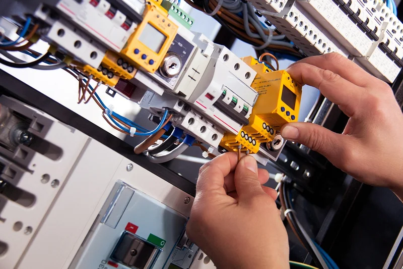4. Raccordement électrique : ne jouez pas avec le feu