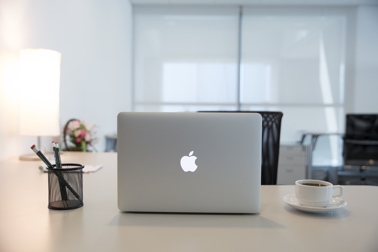 d&eacute;couvrez les fonctionnalit&eacute;s innovantes d'ios 2025, offrant une exp&eacute;rience utilisateur am&eacute;lior&eacute;e, de nouvelles applications et des performances optimis&eacute;es pour vos appareils apple.